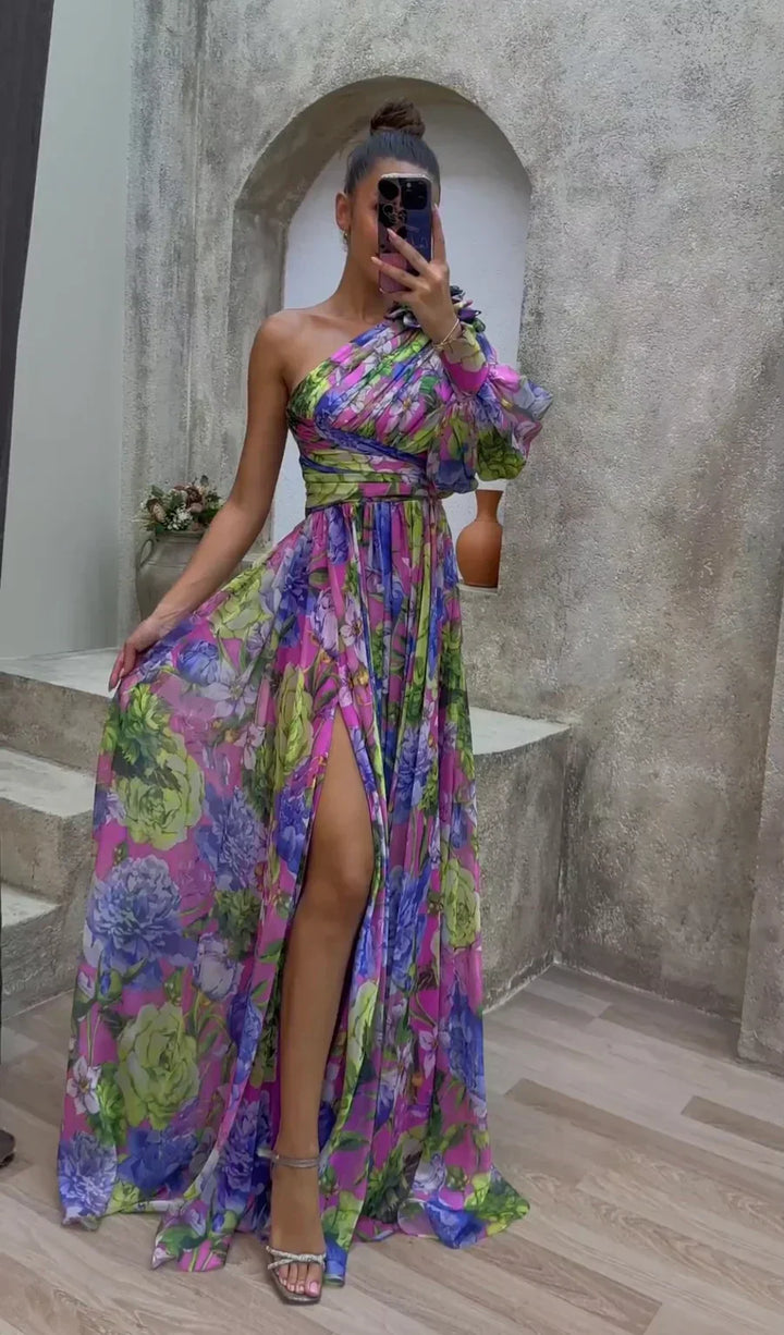 Paige | Stunning Flowing Gown
