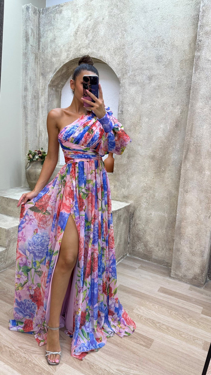 Paige | Stunning Flowing Gown
