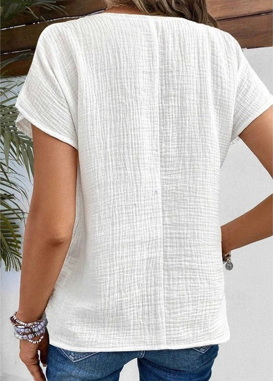 Amelia - Chic Blouse